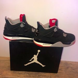 Nike Air Jordan Bred 4